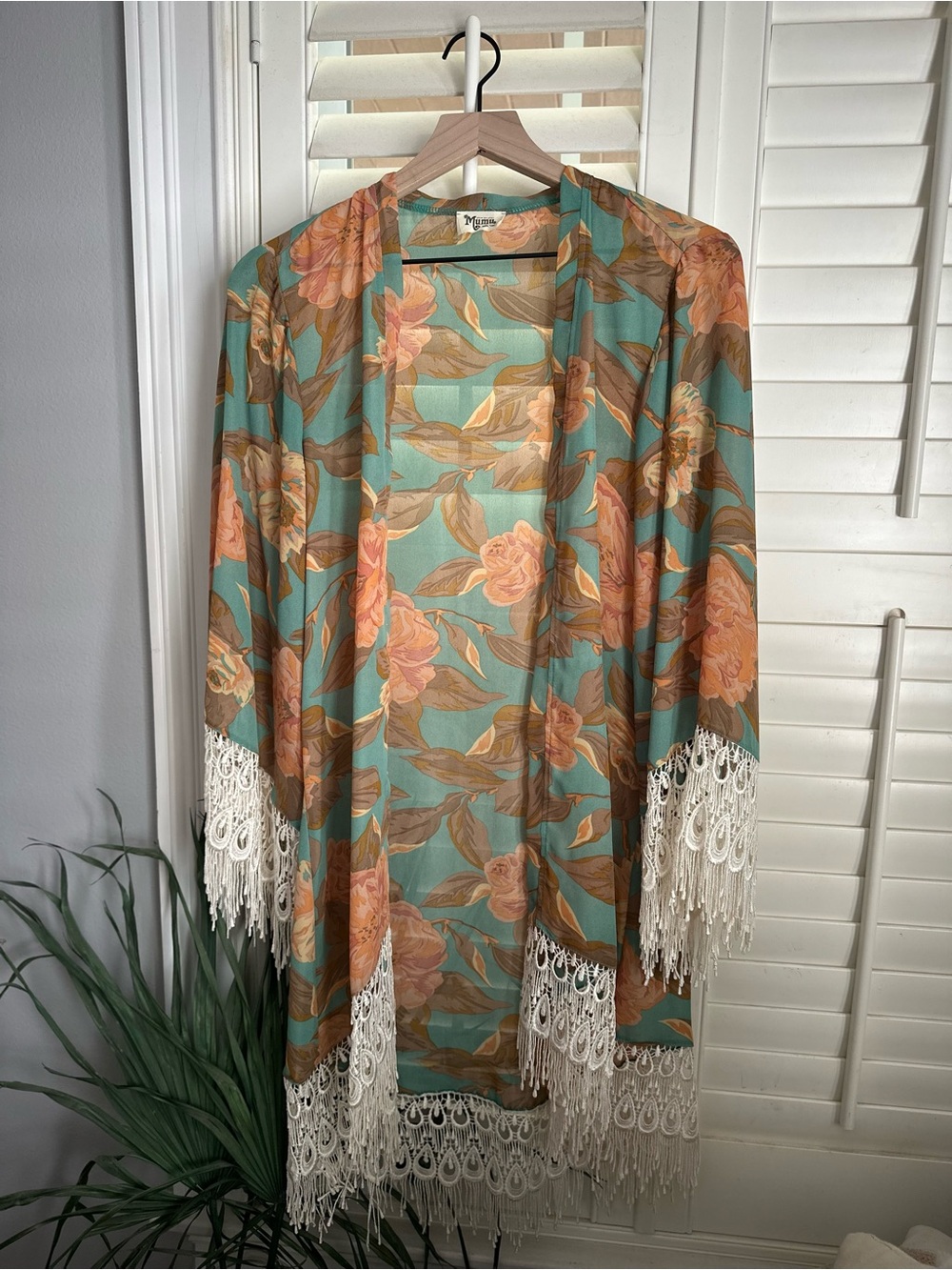 Show Me Your Mumu Floral Kimono in Miss Magnolia Print Medium